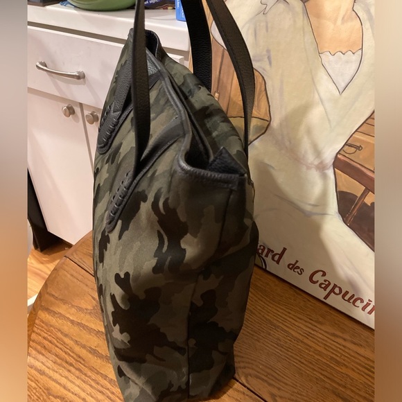 Camouflage Tote Bag - EUC — Black gray/green - Picture 5 of 8